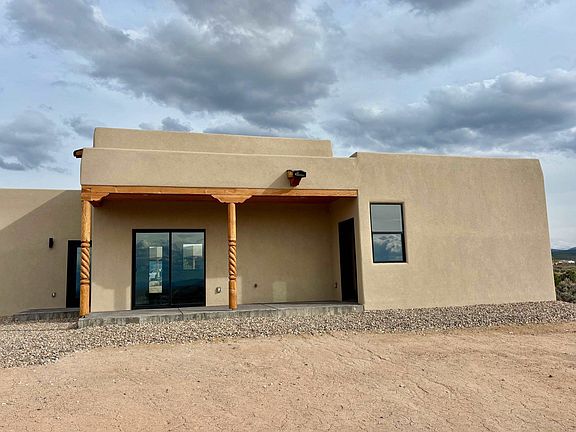 3rd image of 22 La Guardia Rd