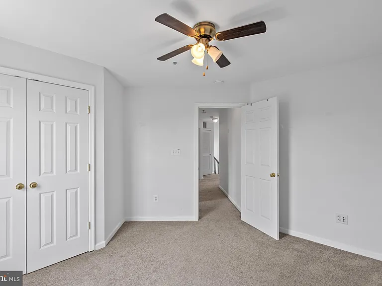 206 Heathwalk St #B — Photo 22