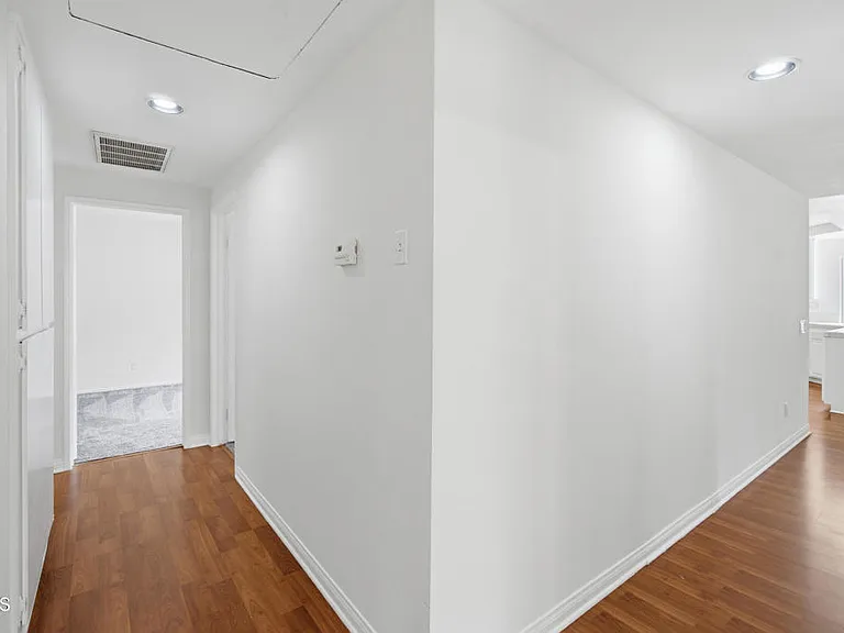 9026 Feather St — Photo 27