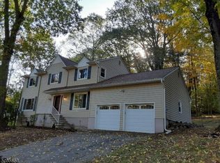 15 Cheri Ln, Budd Lake, NJ 07828