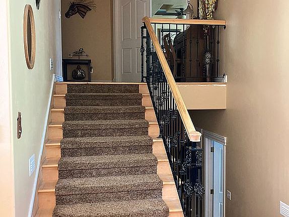 Stairs to 3rd level/Master +