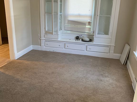 3rd image of 14705 Alder Ave