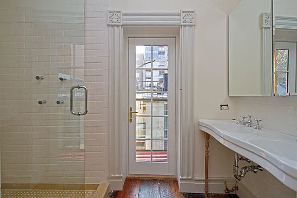 Rented by Luxury Lofts & Homes | media 42