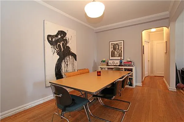 Rented by Century 21 Metropolitan | media 22
