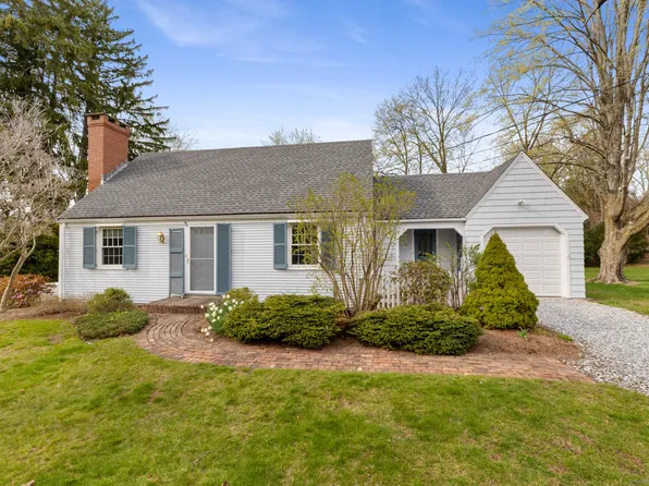 10 Park Place, Glastonbury, CT 06073