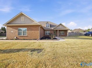 137 Tango Dr, Meridianville, AL 35759