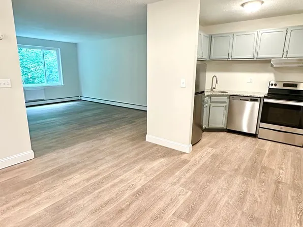 2100 Stanley St, New Britain, CT 06053