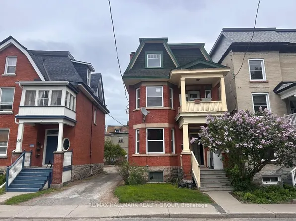 87 Goulburn Ave, Ottawa, ON K1N 8C9