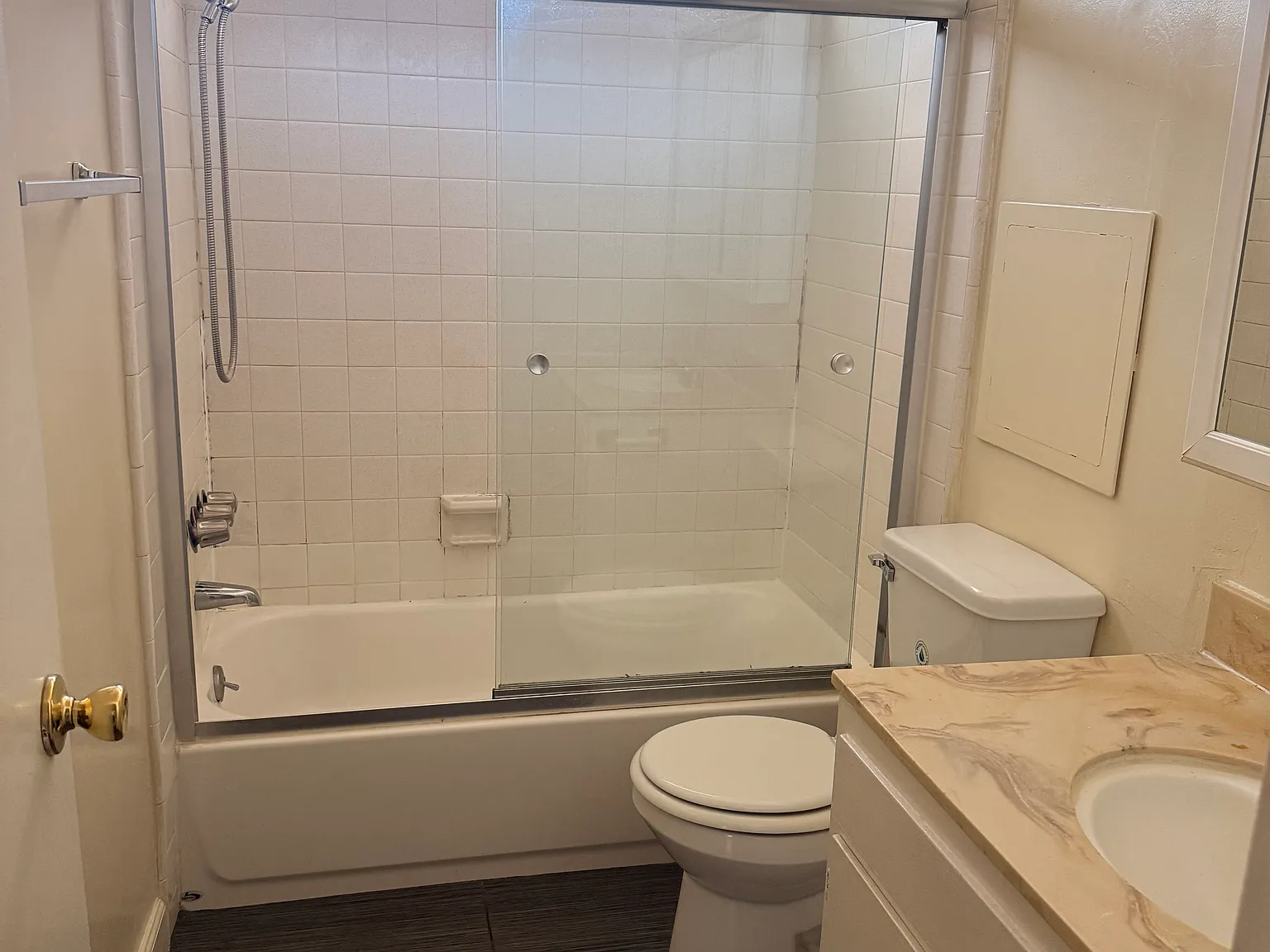 1 bed, $1,600 — Photo 2