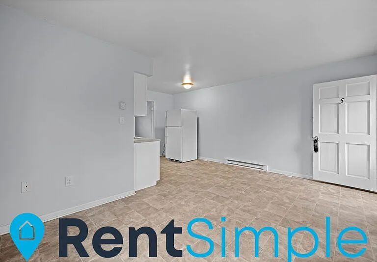 223 S Main St #5 — Photo 7