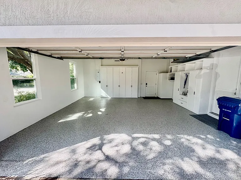 32 Bay Head Ln — Photo 24