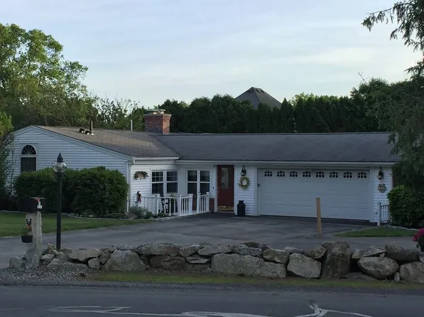 114 Highland St, Milford, MA 01757