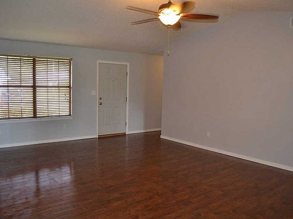 2nd image of 5701 Dove Dr