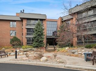 7250 Lewis Ridge Pkwy APT 206, Edina, MN 55439