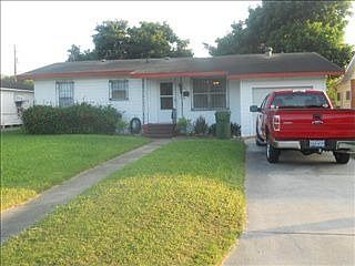 1st image of 1748 Carthage Ct