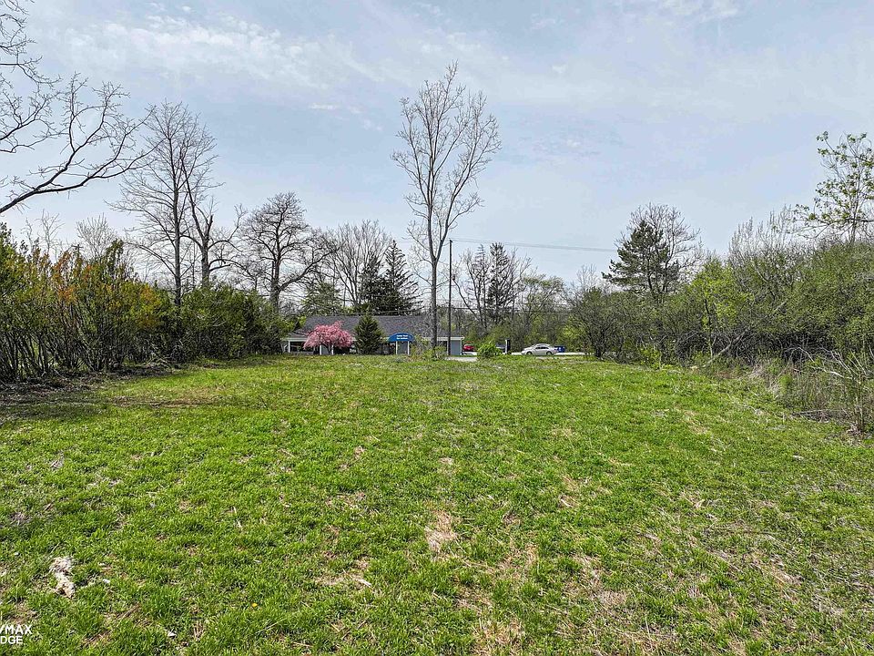 1st image of 3353 S Center Rd