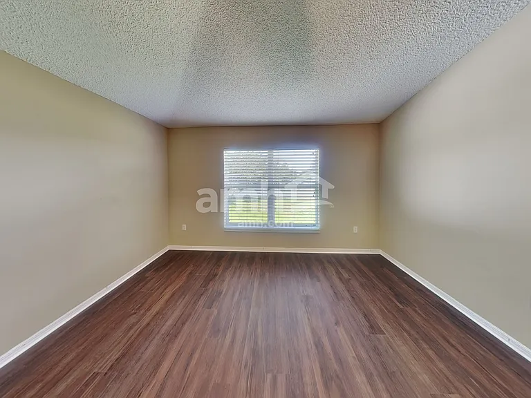 244 Verzon Ct — Photo 13