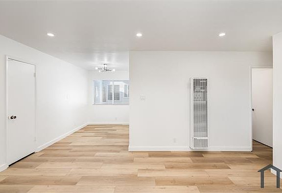 2nd image of 3000 Fruitvale Ave APT 1
