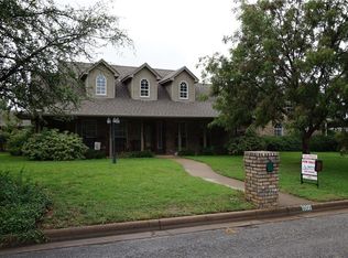 1000 Lovers Ln, Graham, TX 76450