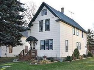 463 W Oakland Ave, Port Washington, WI 53074