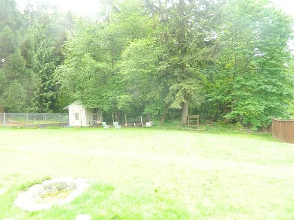 3rd image of 7704 40th Avenue Ct E