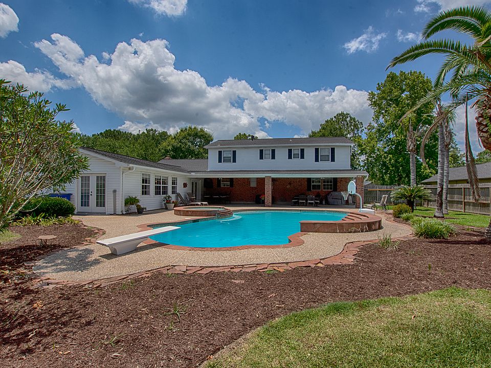 1st image of 1109 Pine Hollow Dr