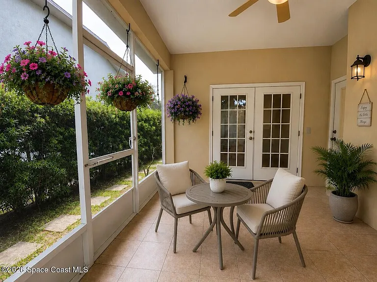 760 Wintergreen Ln — Photo 38