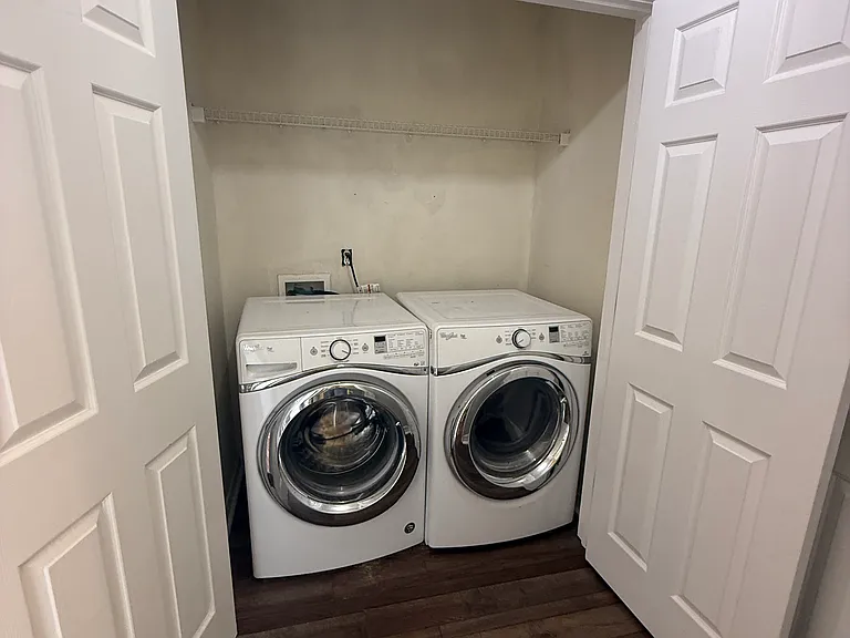 5153 Victoria Dr — Photo 22