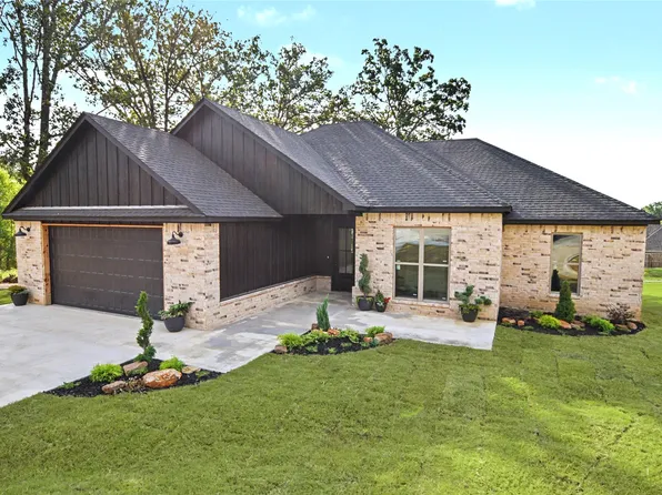 685 Woodlands Dr, Tahlequah, OK 74464