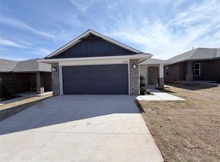 2924 NW 196th Pl, Edmond, OK 73012