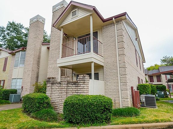 3rd image of 2120 El Paseo St APT 704