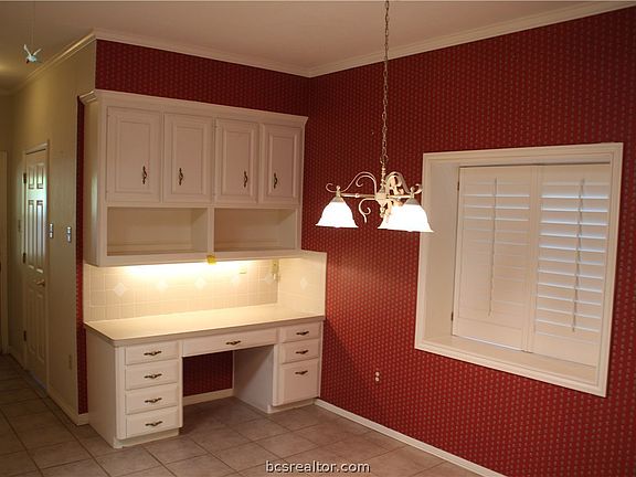 4th image of 3 Forest Dr #Cs