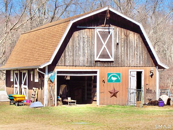 3rd image of 235 Bull Hill Road
