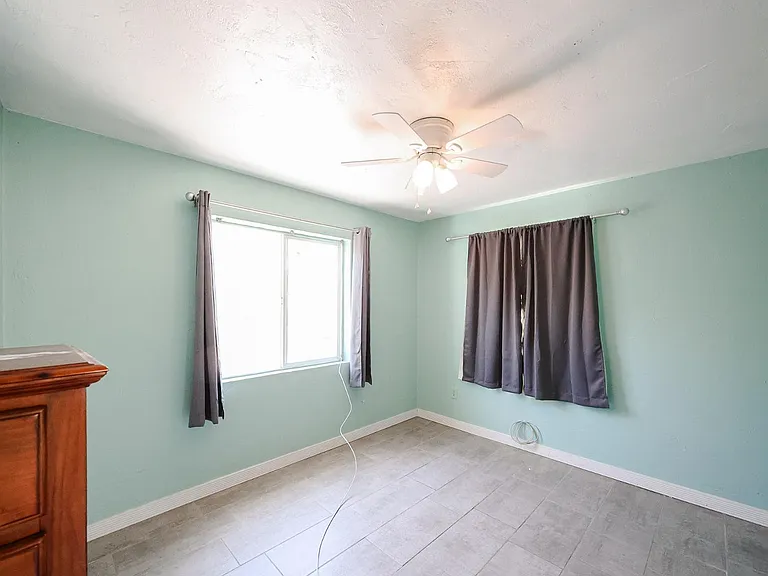 2217 E Harvard St — Photo 5