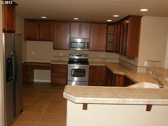 4th image of 6105 NE 80th Ct