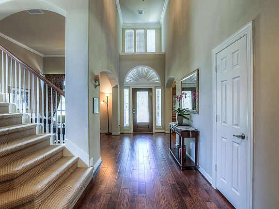 3rd image of 14606 Woodside Crossing Ln