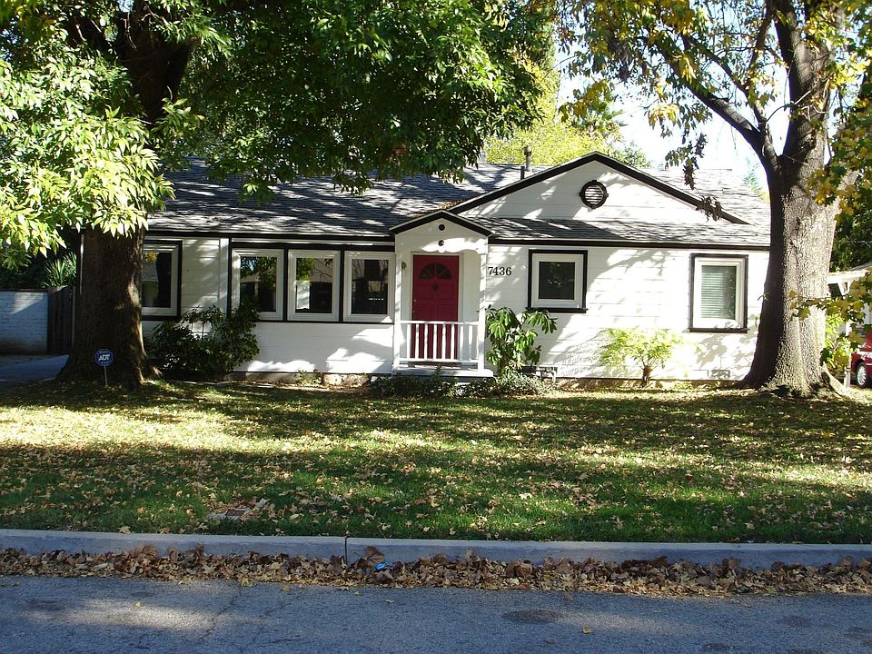 7436 Collett - Front