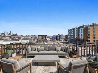35 Middle St #4, Boston, MA 02127
