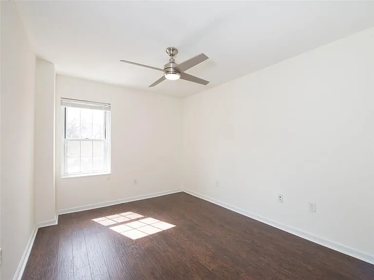 199 14th St NE #205 — Photo 6