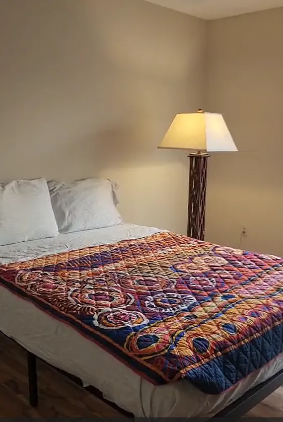 2 bed, 1300 sqft, $1,100 — Photo 3