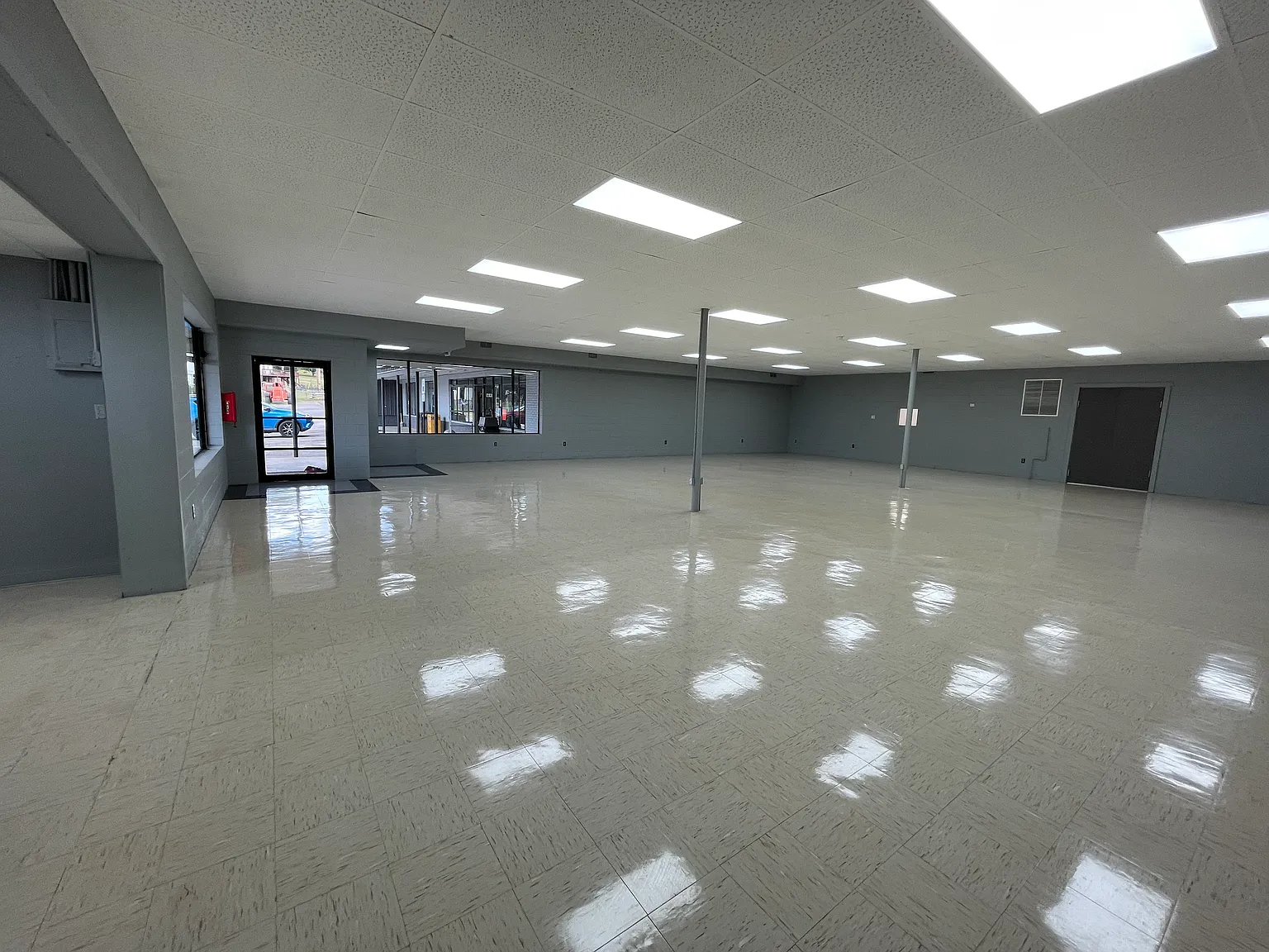 Studio, 5640 sqft, $2,850 — Photo 4