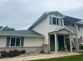 River Ridge Apartments-Waupaca, Waupaca, WI 54981