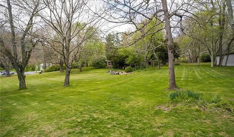 5042 Bamboo Rd — Photo 10