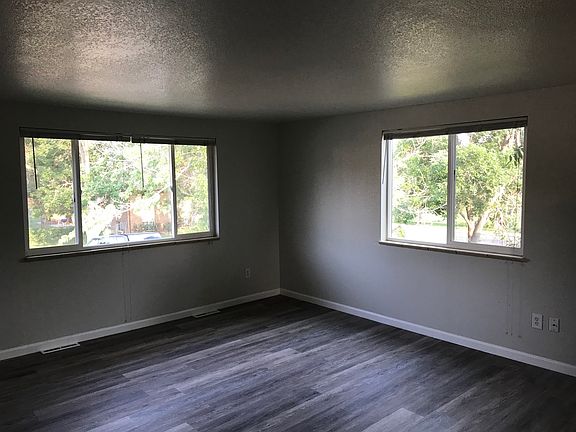 4th image of 1225 Moore St #1225