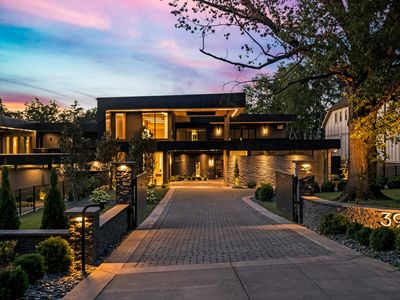3906 Harding Pl, Nashville, TN, 37215