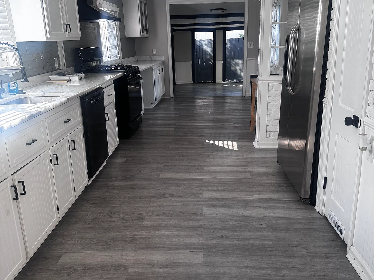 3 bed, 1900 sqft, $2,600 — Photo 4