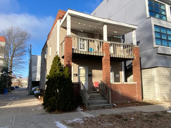 103 S 3rd St, Champaign, IL 61820