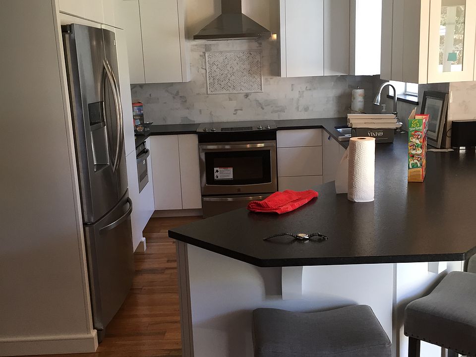 Kitchen custom cabinets 