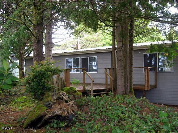 5th image of 2420 S Crestline Dr