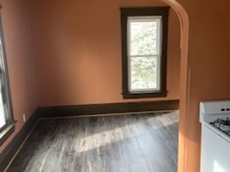43 1/2 Mulberry St — Photo 1